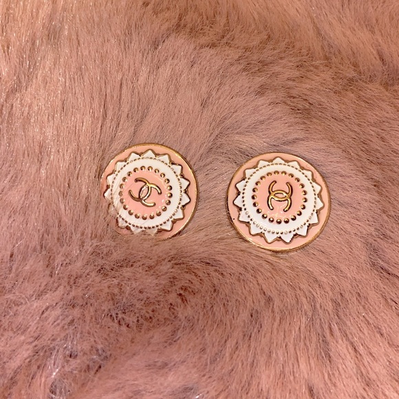 Accessories - COPY - Chanel Pink and Gold Design set of 2 buttons